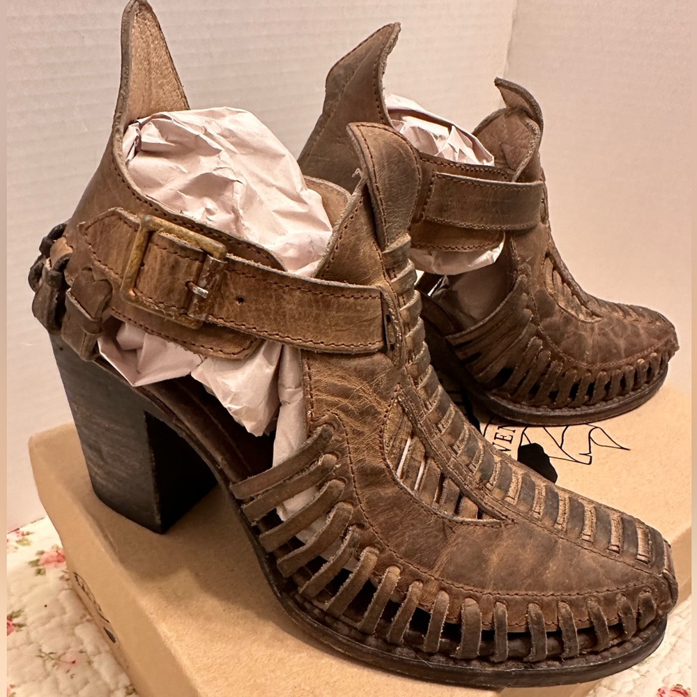 Freebird Poisn Olive Shoes 9